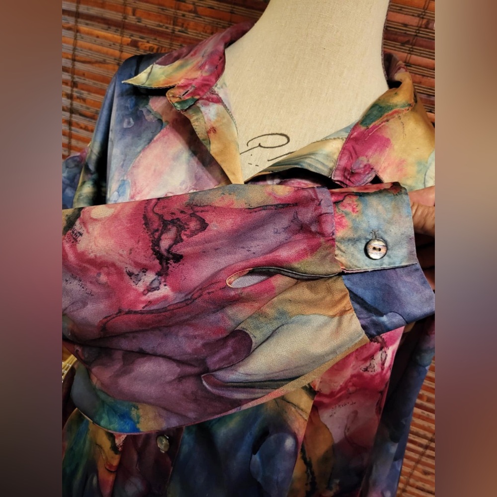 Colorful Abstract Button-Up Shirt - Picture 5 of 6